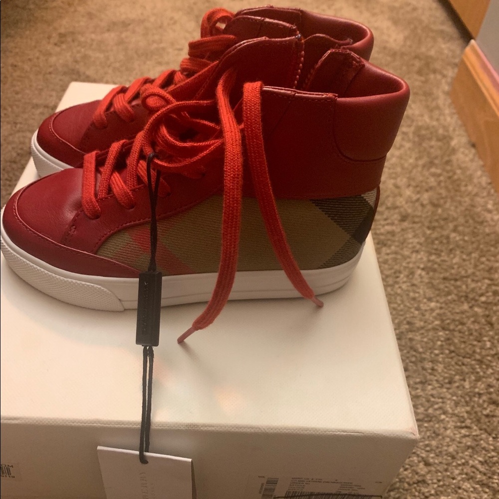 Kids shoes